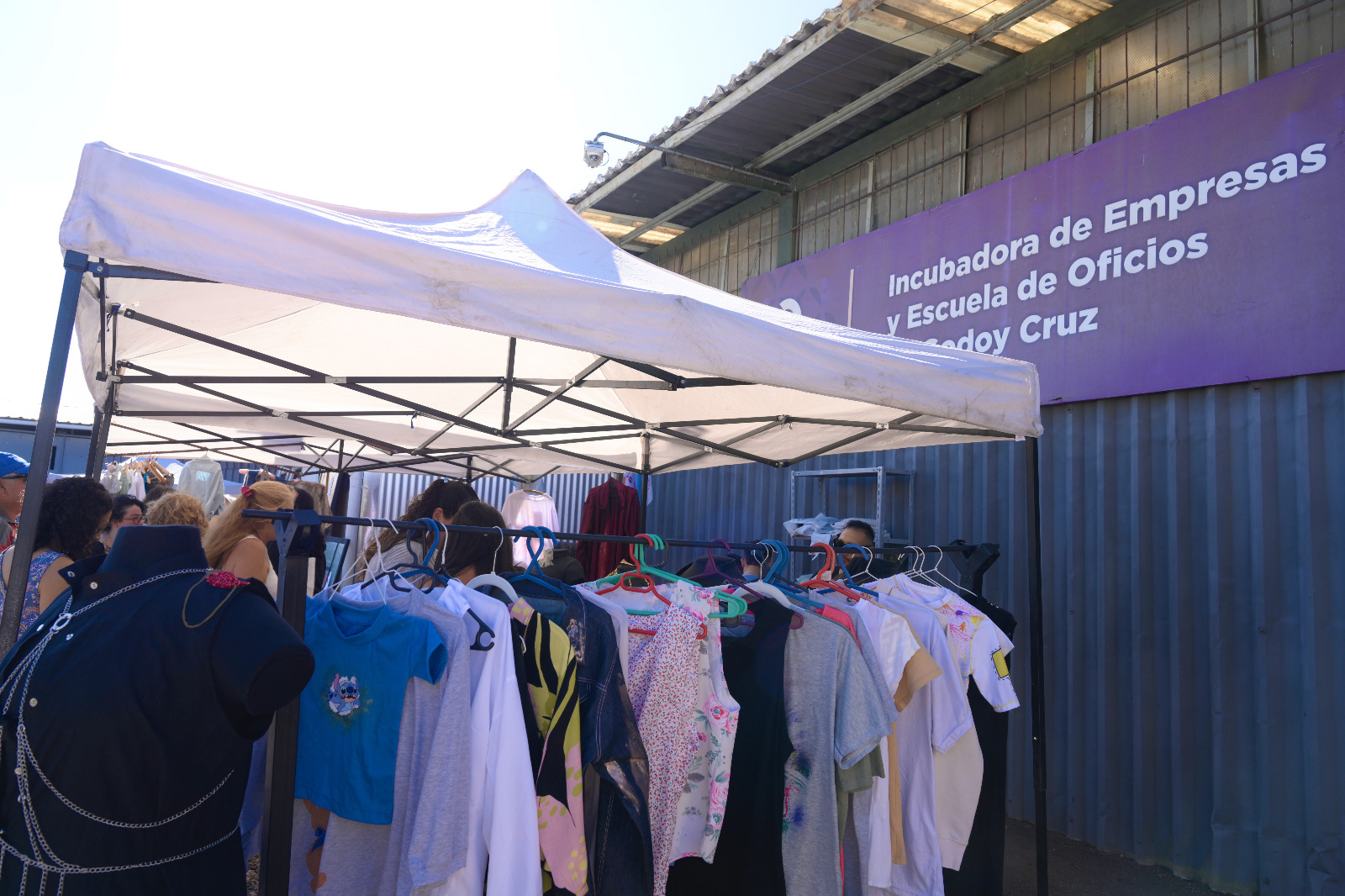 talleres escuela de oficios indumentaria