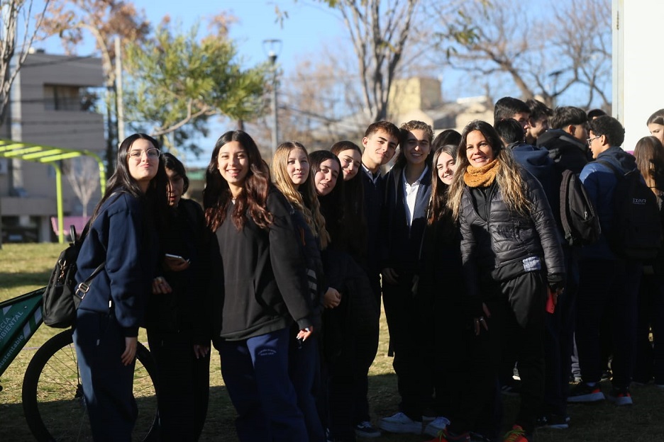 jóvenes estudiantes secundaria