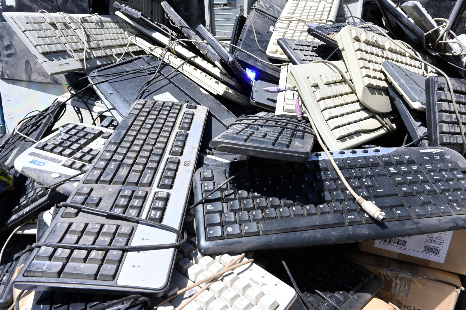 residuos secos tecnologicos